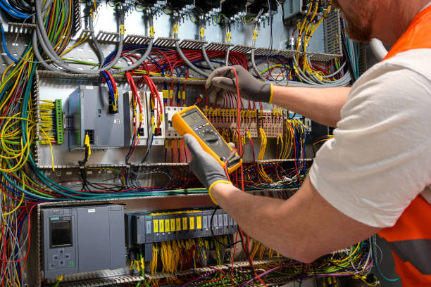 Best Best Electricians Near Me  in Manchester, IA