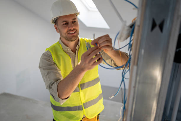 Best Commercial Electrician Services  in Manchester, IA